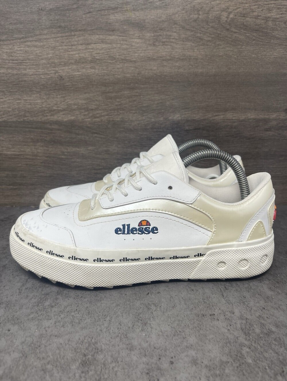 Ellesse Alzina Lthr AF Womens Size 7 White Platform Low Top Sneakers 6-10435